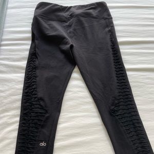 Alo yoga black leggings